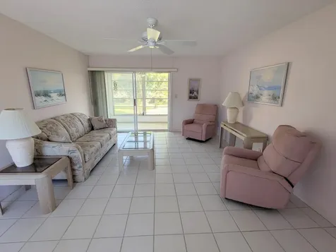 2 Golfs Edge West Palm Beach FL 33417
