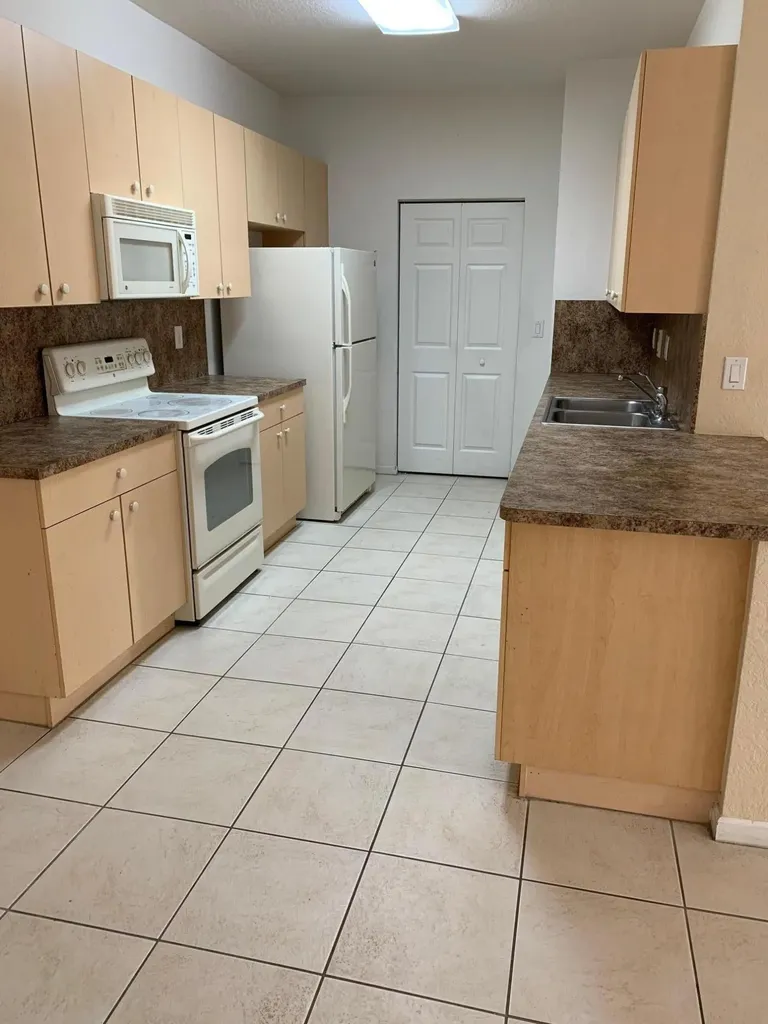 3565 Forest Hill Boulevard Palm Springs FL 33406