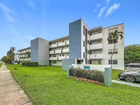 1101 Ne 191st Street Miami FL 33179