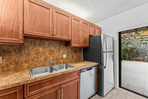 108 1st Terrace Palm Beach Gardens FL 33418