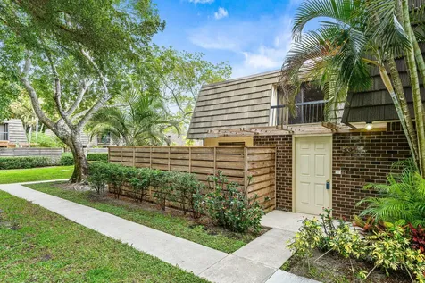 108 1st Terrace Palm Beach Gardens FL 33418