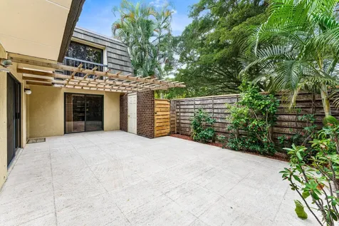 108 1st Terrace Palm Beach Gardens FL 33418