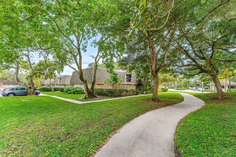 108 1st Terrace Palm Beach Gardens FL 33418