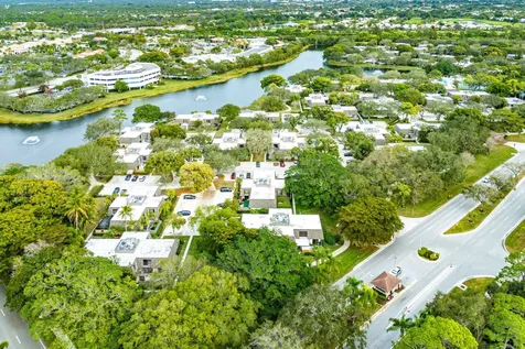 108 1st Terrace Palm Beach Gardens FL 33418