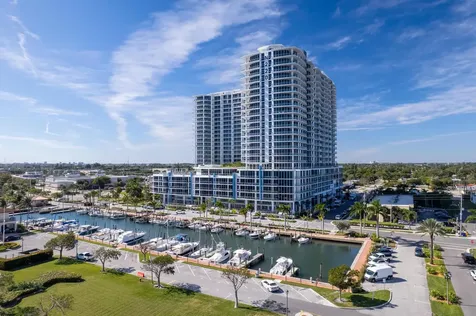 220 Lake Shore Drive Lake Park FL 33403
