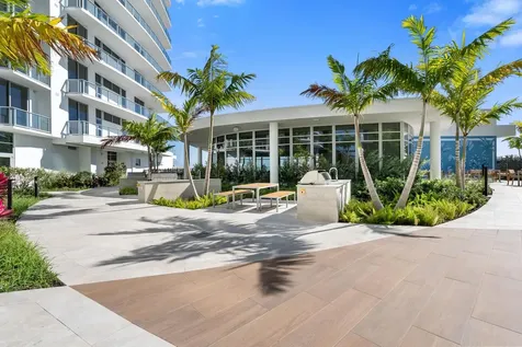 220 Lake Shore Drive Lake Park FL 33403