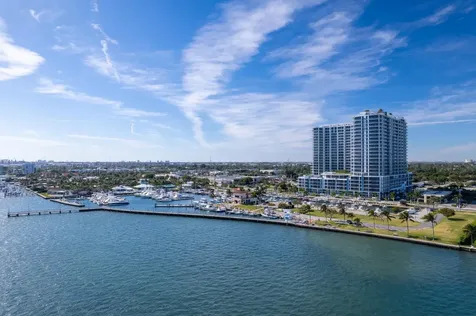 220 Lake Shore Drive Lake Park FL 33403