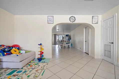 5772 N Haverhill Road West Palm Beach FL 33407