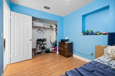 5772 N Haverhill Road West Palm Beach FL 33407