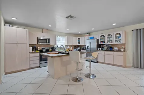 5772 N Haverhill Road West Palm Beach FL 33407