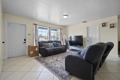 5772 N Haverhill Road West Palm Beach FL 33407
