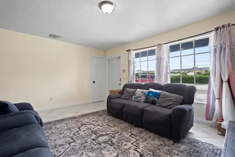 5772 N Haverhill Road West Palm Beach FL 33407
