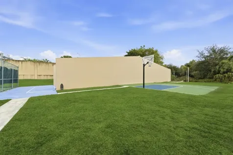 5284 Eagle Lake Drive Palm Beach Gardens FL 33418