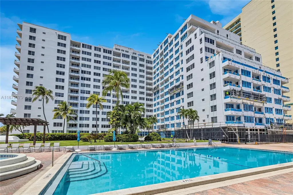 5005 Collins Avenue Miami Beach FL 33140