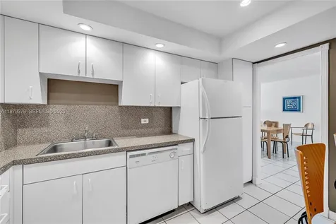 5005 Collins Avenue Miami Beach FL 33140