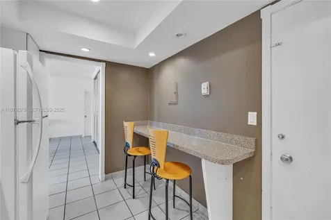 5005 Collins Avenue Miami Beach FL 33140
