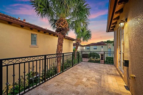 107 Via Poinciana Lane Boca Raton FL 33487