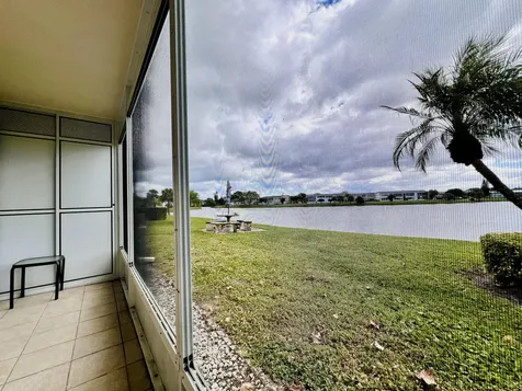 171 Chatham I West Palm Beach FL 33417