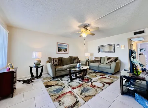 171 Chatham I West Palm Beach FL 33417