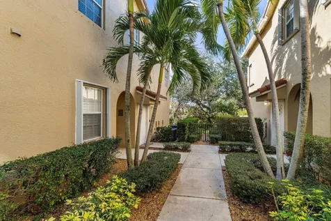 113 Lighthouse Circle Tequesta FL 33469