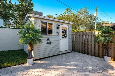 6378 Moseley Street Hollywood FL 33024