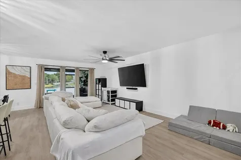 9729 N New River Canal Road Plantation FL 33324