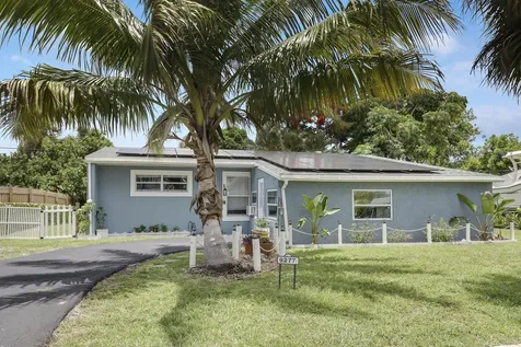 9277 Bloomfield Drive Palm Beach Gardens FL 33410