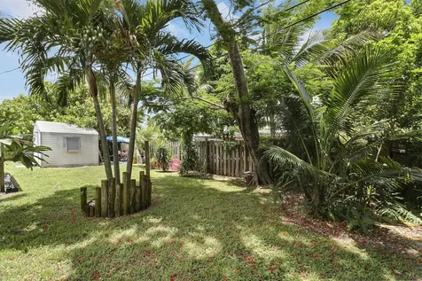 9277 Bloomfield Drive Palm Beach Gardens FL 33410