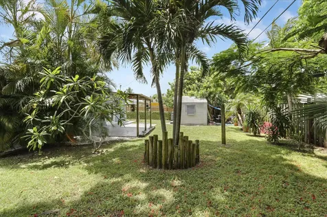 9277 Bloomfield Drive Palm Beach Gardens FL 33410