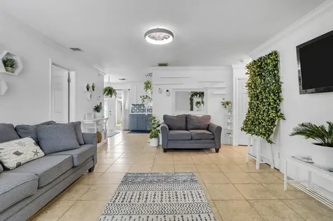 9277 Bloomfield Drive Palm Beach Gardens FL 33410