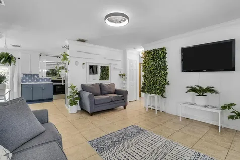 9277 Bloomfield Drive Palm Beach Gardens FL 33410