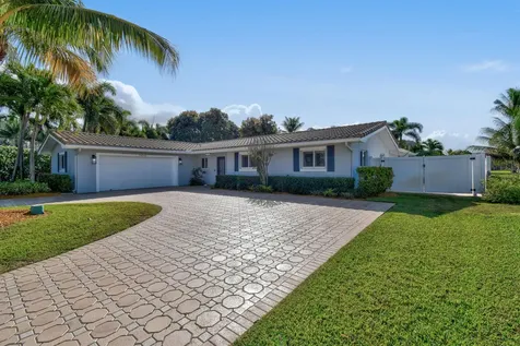 1404 Alpha Court Lake Clarke Shores FL 33406