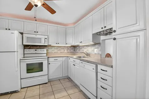 230 Ne 26th Avenue Boynton Beach FL 33435