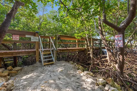 23 Ne Macarthur Boulevard Stuart FL 34996