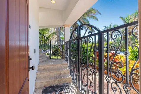 23 Ne Macarthur Boulevard Stuart FL 34996