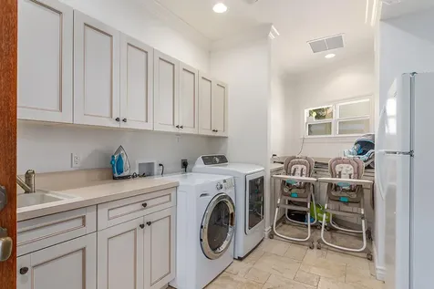 23 Ne Macarthur Boulevard Stuart FL 34996