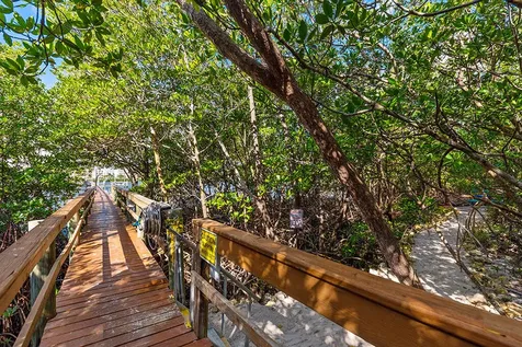 23 Ne Macarthur Boulevard Stuart FL 34996
