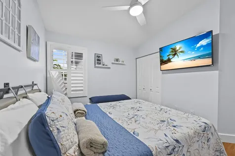 866 E Jeffery Street Boca Raton FL 33487