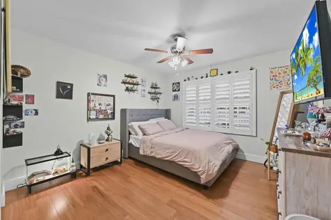 866 E Jeffery Street Boca Raton FL 33487