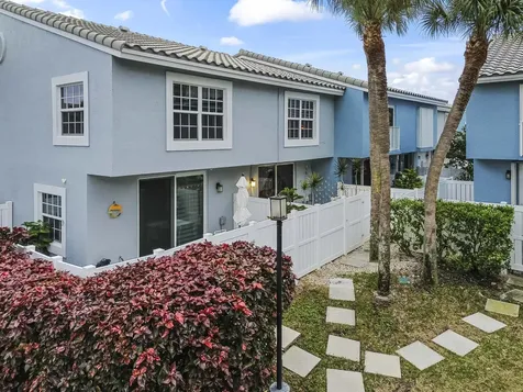 866 E Jeffery Street Boca Raton FL 33487