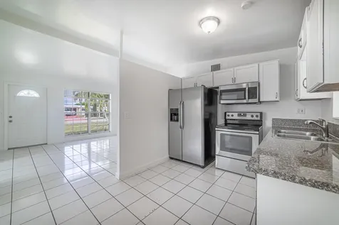 5652 S Rue Road West Palm Beach FL 33415