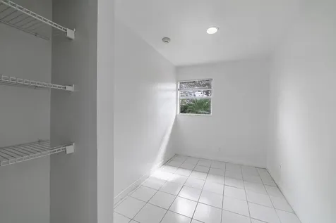 5652 S Rue Road West Palm Beach FL 33415