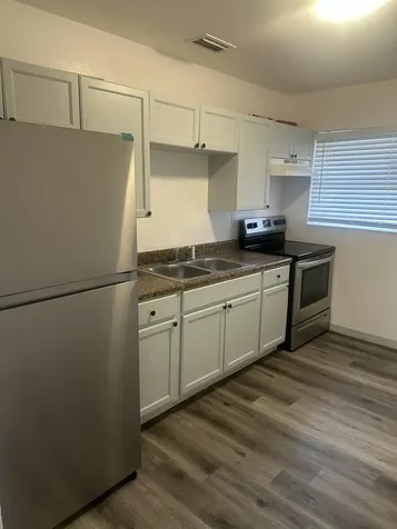555 W 6th Street Riviera Beach FL 33404