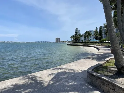 810 Lake Shore Drive Lake Park FL 33403