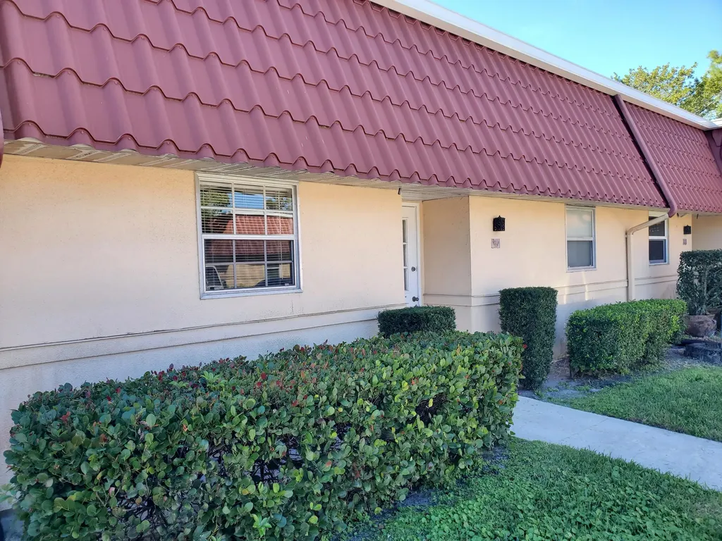 155 Amherst Lane Lake Worth FL 33467