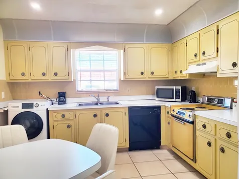 155 Amherst Lane Lake Worth FL 33467