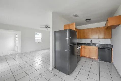 1560 Ne 43rd Street Pompano Beach FL 33064