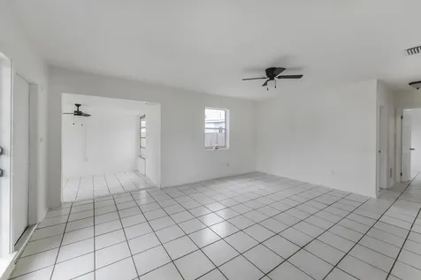 1560 Ne 43rd Street Pompano Beach FL 33064