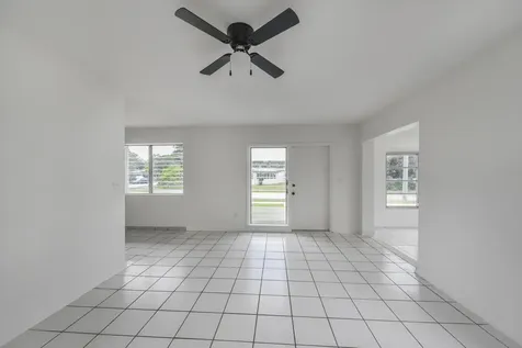 1560 Ne 43rd Street Pompano Beach FL 33064