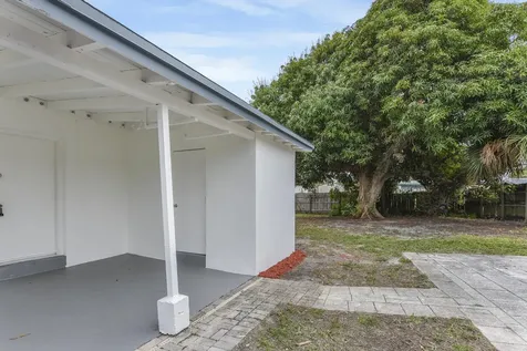 1560 Ne 43rd Street Pompano Beach FL 33064